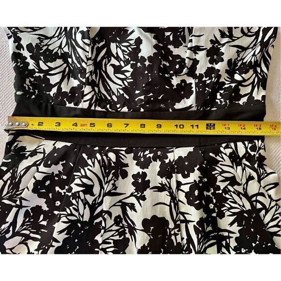 B. Smart Sleeveless Floral Dress W/Side Pockets Size 12 Black & White See Detail - Picture 6 of 8